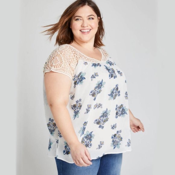 Lane Bryant Tops - Lane Bryant Boho Floral Crochet Blouse 18 NWT